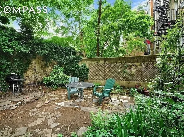 88 East Third Street image 7 of 7