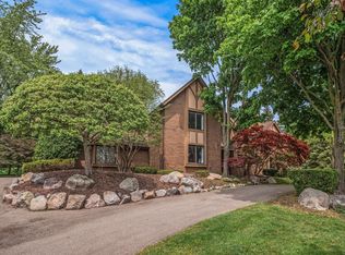 350 Stoneridge Ln, Bloomfield Hills, MI
