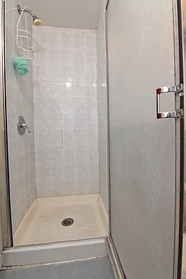 Rented by Ledvech Group | media 11