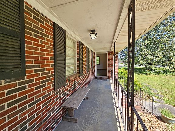 4th image of 2055 Cason Dr