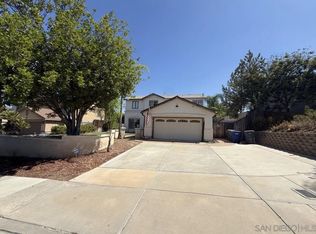 9625 Pino Dr, Lakeside, CA 92040