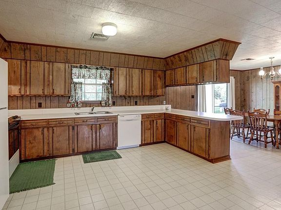 5th image of 129 Bayouside Dr
