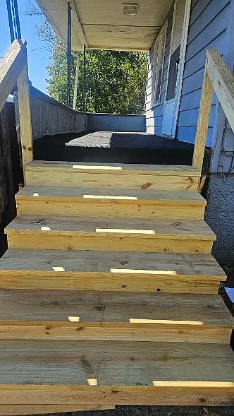 3 bed, 1144 sqft, $900 — Photo 2
