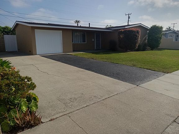 3rd image of 1269 E California Pl