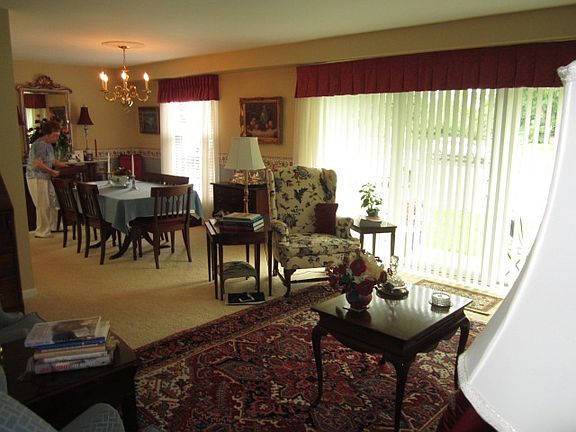 5th image of 1077 Greenleaf Blvd APT 115