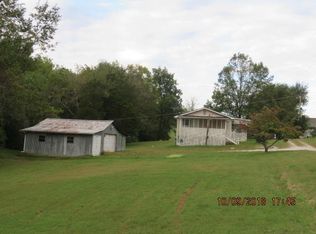 219 Crescent Ln, Jacksboro, TN 37757