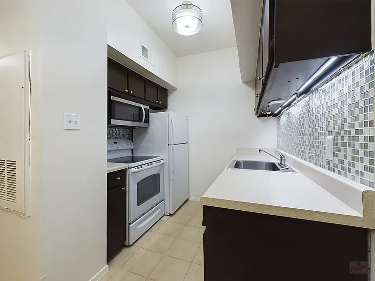 3316 Guadalupe St #320 — Photo 5