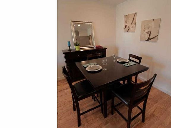 4th image of 3400 Belgrade St #305