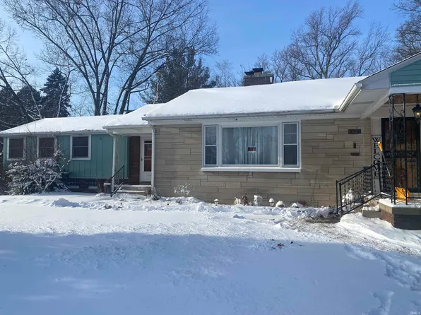 525 Weller Ave, La Porte, IN 46350