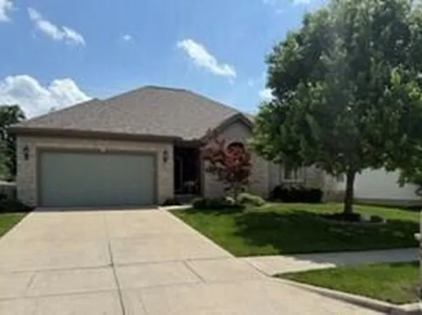 999 Laketree Ct W, Westerville, OH 43081