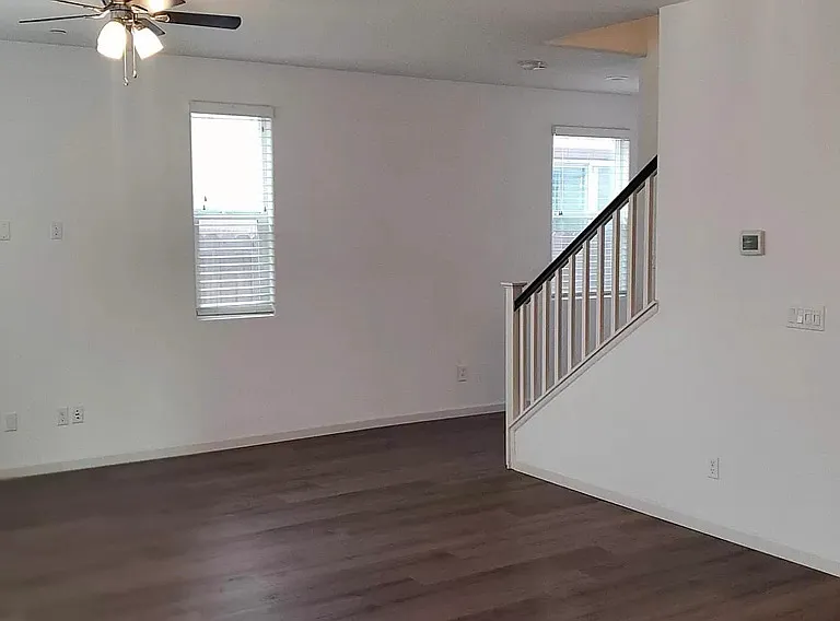 4045 Neapolis Ln — Photo 10
