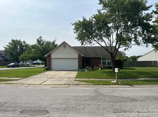 4737 Oakforge Dr, Indianapolis, IN 46254