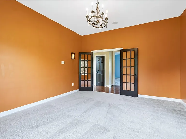 6110 Holter Rd — Photo 10