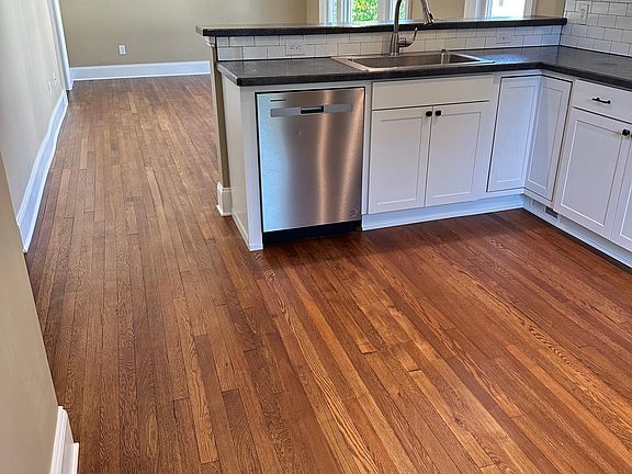 4th image of 995 Lafayette Ave #2