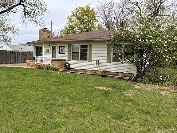 2nd image of 509 E Beloit Ave