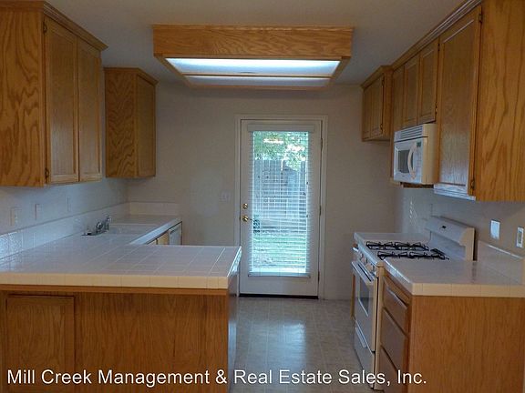 5th image of 2503 W Oriole Ave