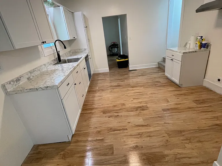 141 Belle Ave — Photo 8