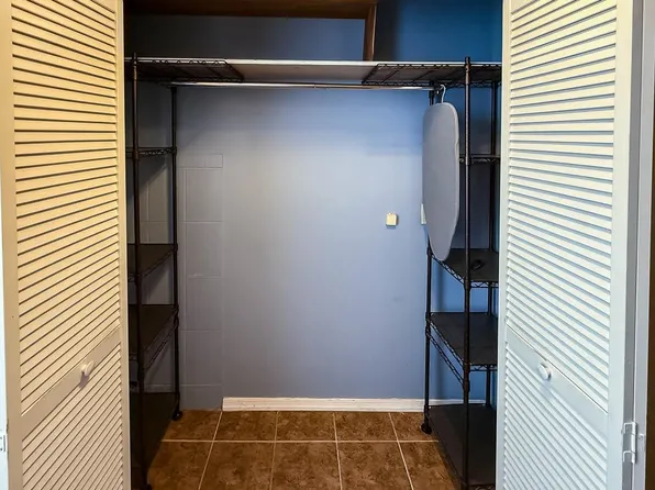 125 Poplar Street image 33 of 44