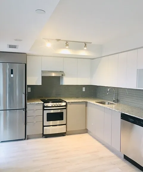 160 Flemington Rd #622 — Photo 4