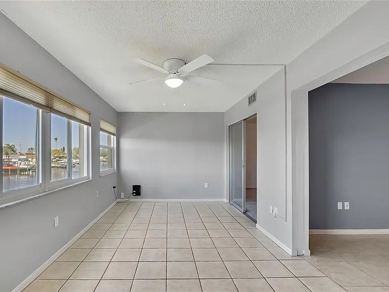 4452 Garnet Dr #203 — Photo 4