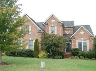 1902 Breeze Point Ct, Whitsett, NC 27377