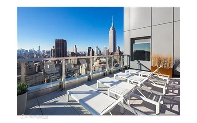 Rented by Douglas Elliman | media 29