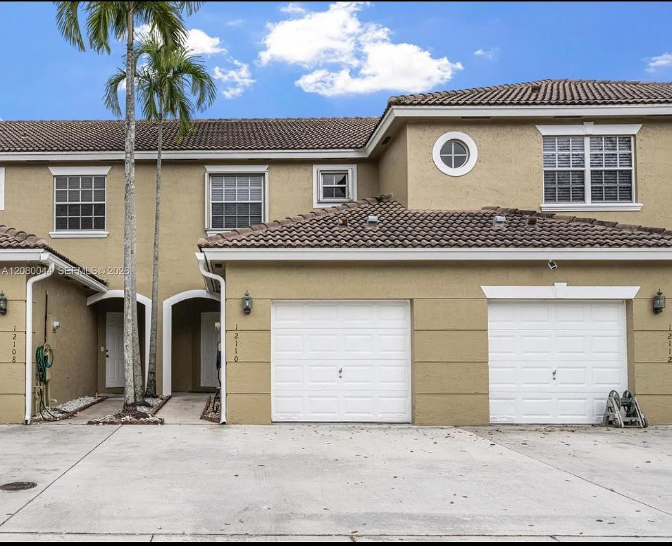 2 bed, 2.5 bath, 1231 sqft, $2,750 — Photo 1