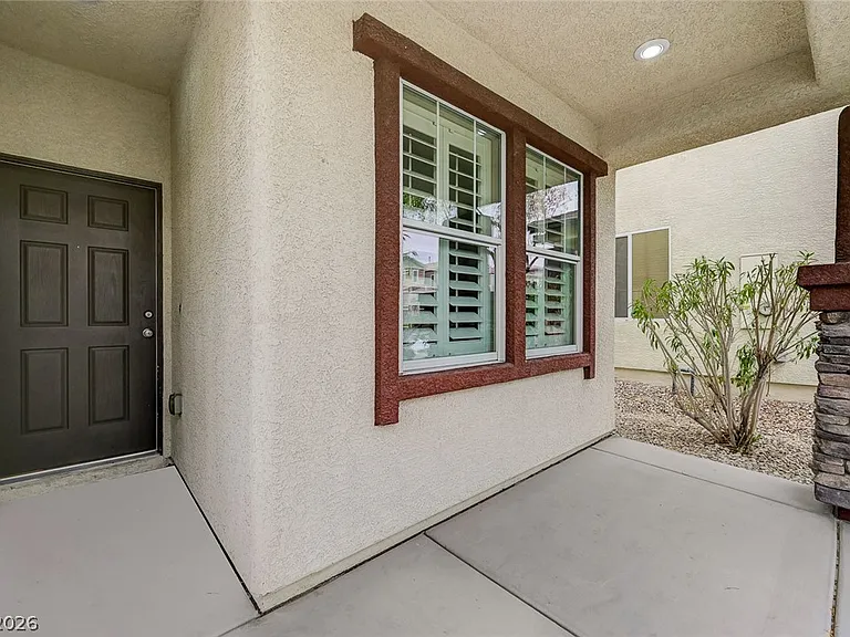 964 Wagner Valley St — Photo 4
