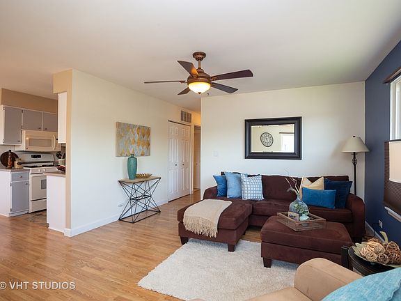 5th image of 790 Gloucester Dr #0