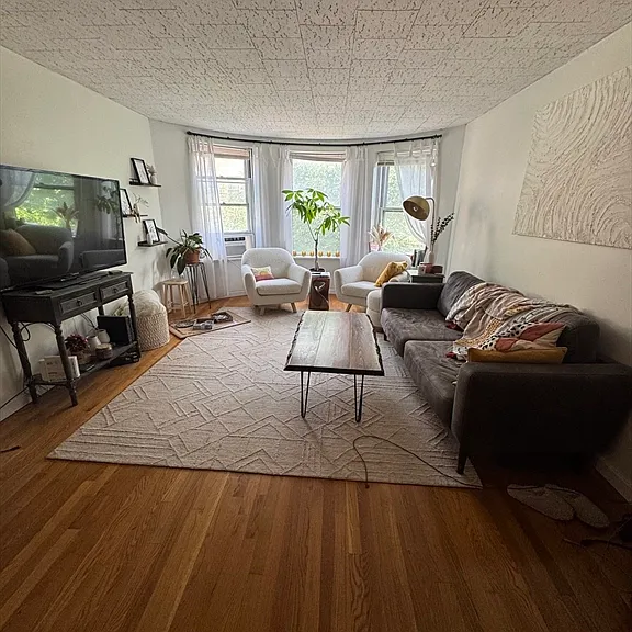 198 Saint Paul St #4 — Photo 1