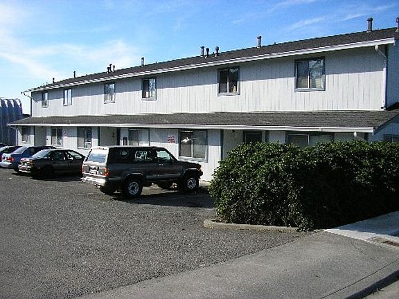 2nd image of 1609 & 1633 Foster Ave W #9C