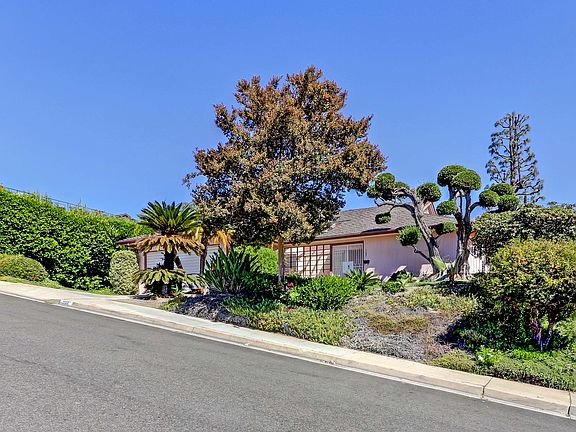 3rd image of 1197 Brier Cliff Way
