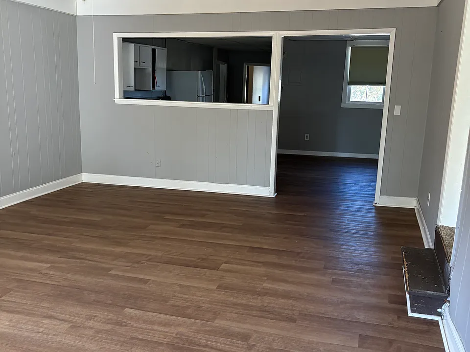 103 Thompson St #3