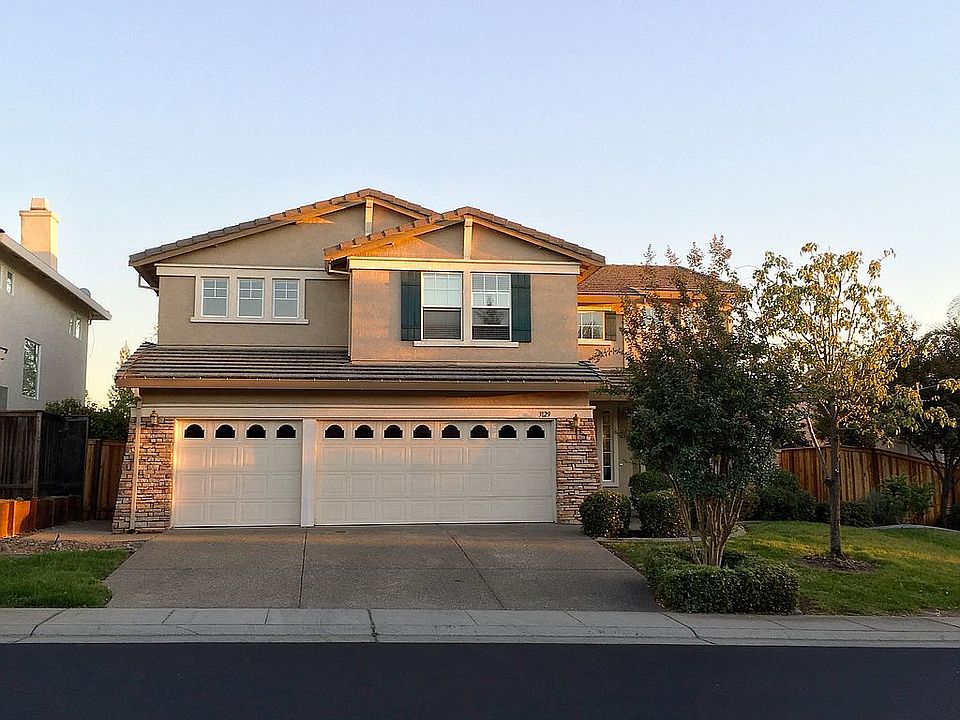 1st image of 3129 Aaron Dr