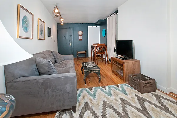 Rented by NOVO | media 15