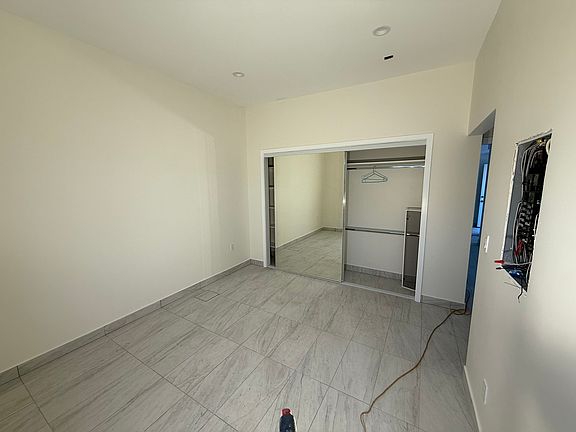 4th image of 20755 Vanowen St #7