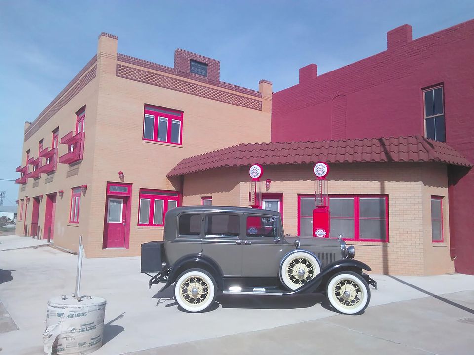 1921 Champlin Gas Station