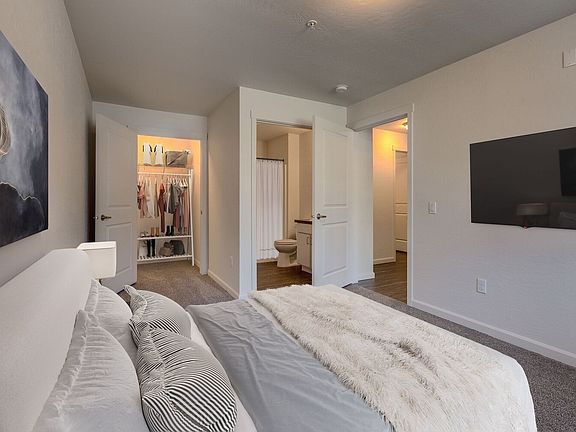 5th image of 3011 N Charleville Rd #209