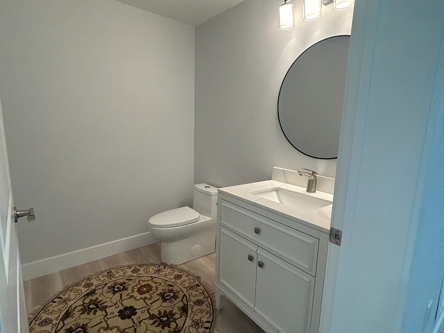 2 bed, 1.5 bath, 2500 sqft, $3,200 — Photo 4