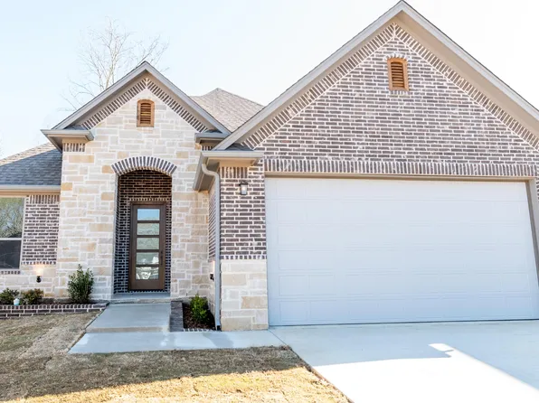 Homes Available Soon, Oak Springs