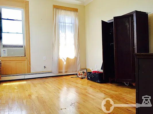 Rented by Brooklyn Key | media 36