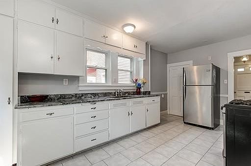 4th image of 22 Mulberry St