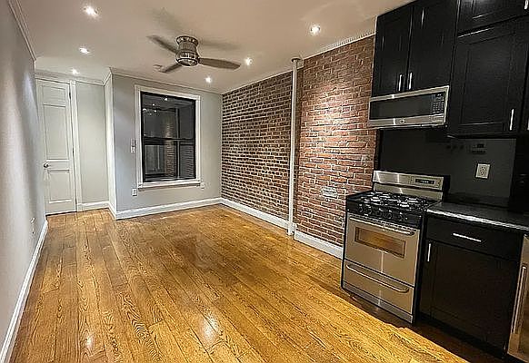 1st image of 438 W 52nd St #4C