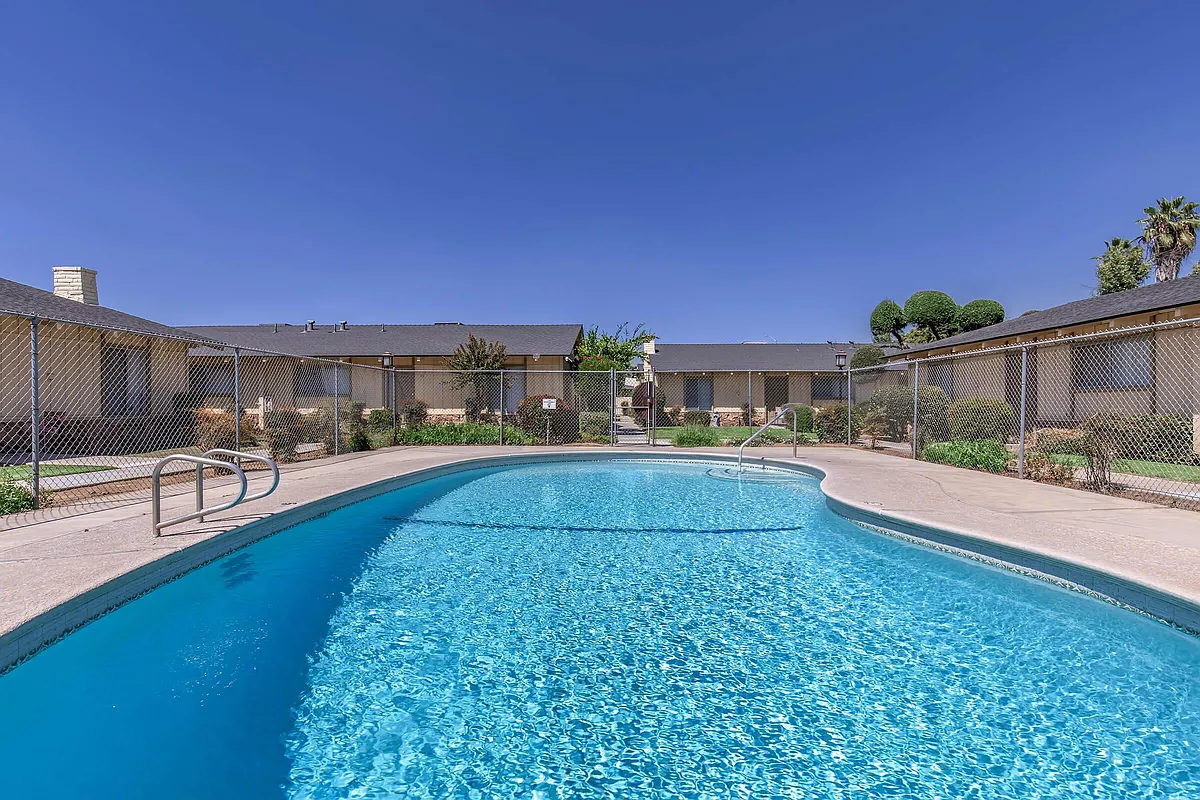 Building Photo - Casa De Dallas