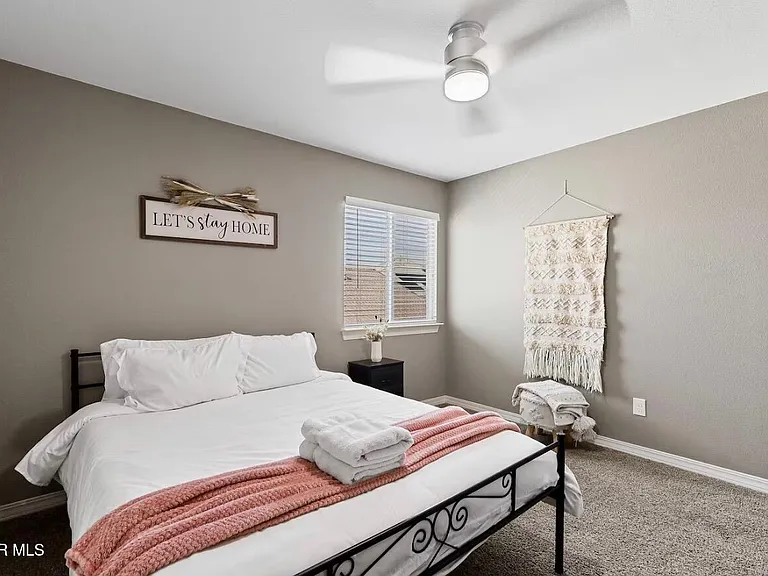 904 Cottage Pl — Photo 20