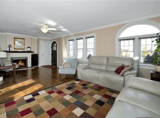 87 Fern St, New Rochelle, NY 10801