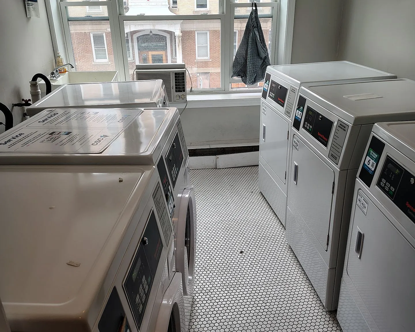 260 Washington Apartments Modern Living in the Heart of Salem — Photo 3