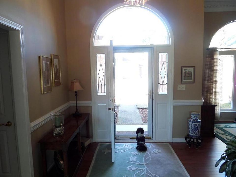 1st image of 4394 Windrush Dr