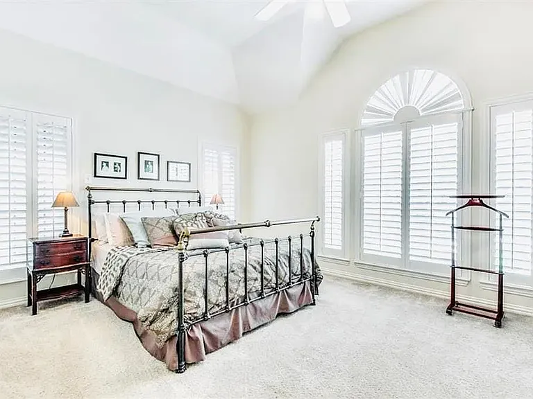 14628 Dickenson Ct — Photo 11