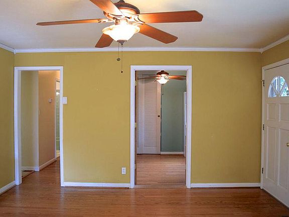 4th image of 3108 Chantilly Dr
